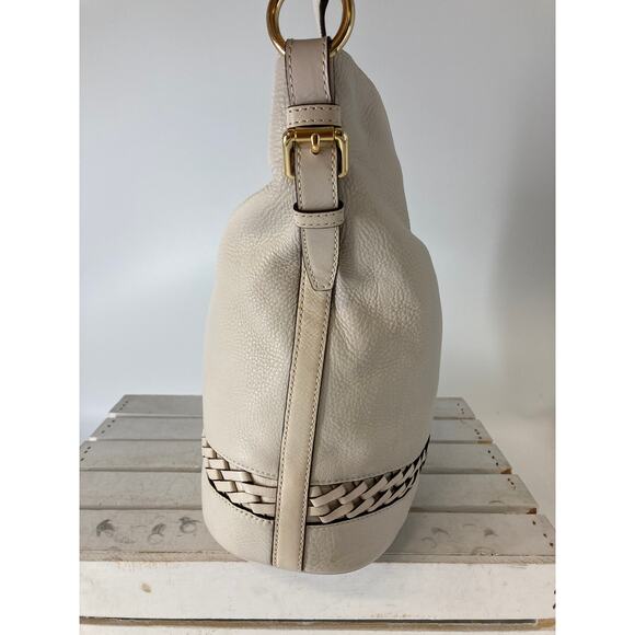 MICHAEL KORS IVORY AND LATTICE PEBBLED LEATHER CROSSBODY BAG - Picture 3 of 16